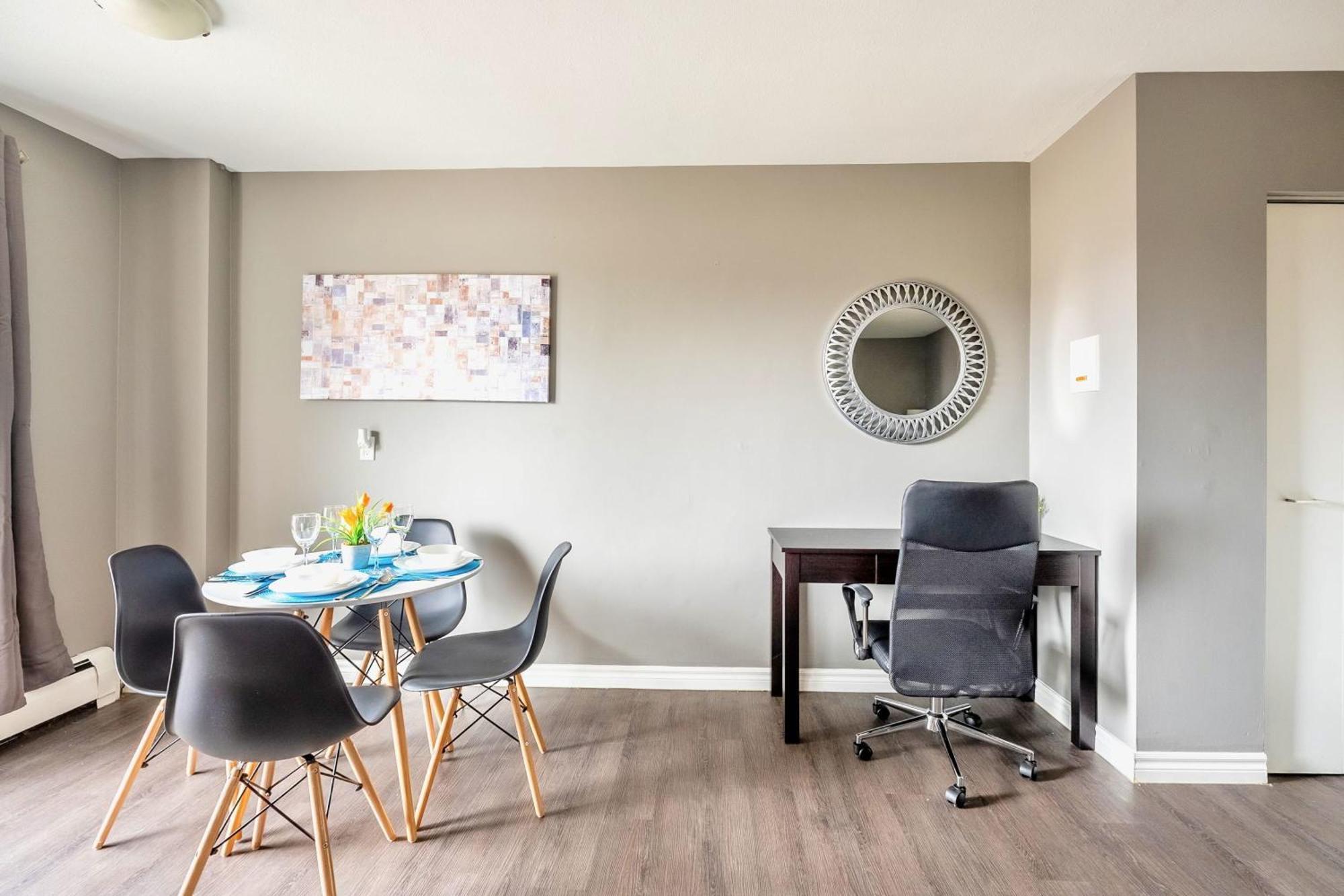 Newly Renovated 2Br Unit In Glenview West Apartment Hamilton Exterior photo